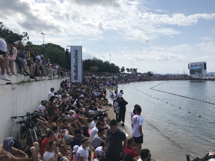 Caddebostan sahilinde ‘uçuş’ coşkusu