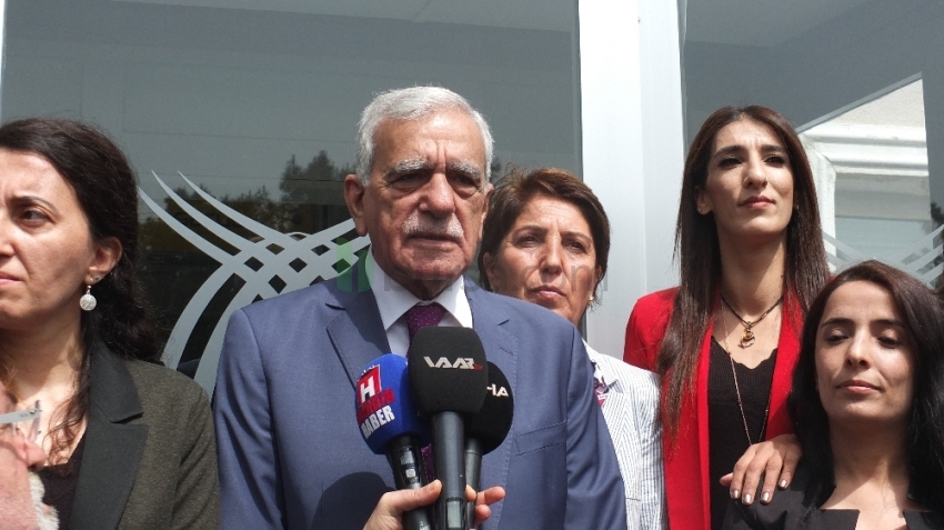 İşe gelmediği için çıkarılmıştı, Ahmet Türk yeniden işe aldı