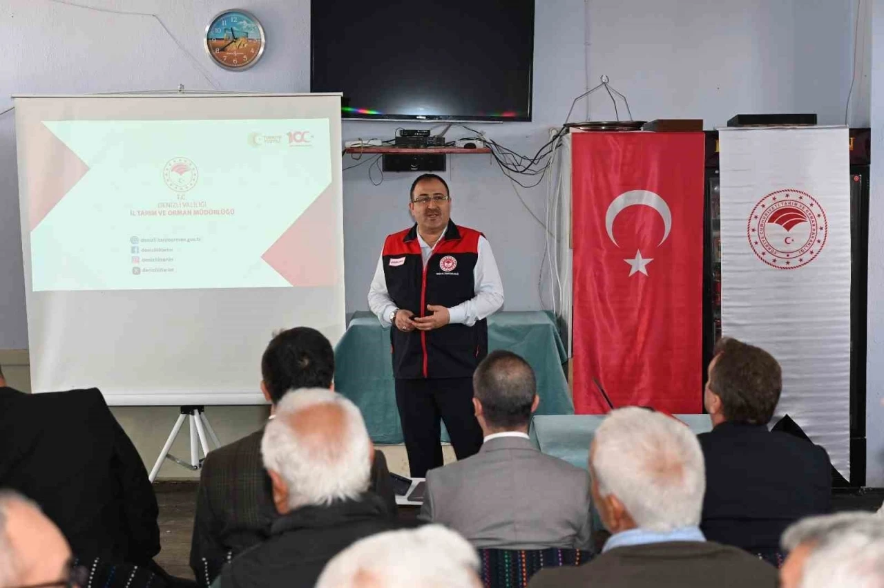 Denizli’de 19 ilçede eş zamanlı çiftçi bilgilendirme toplantısı yapıldı
