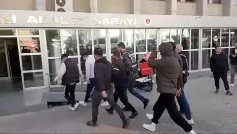 Aranan 38 şüpheli uygulamalarda yakalandı