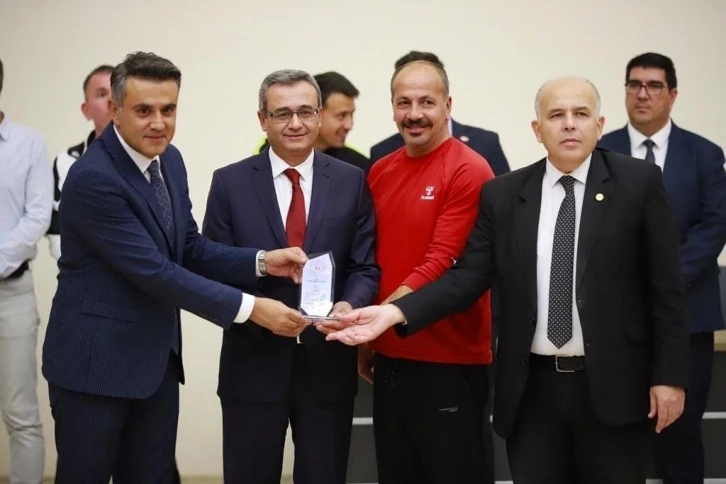 Denizli’de okul sporları maratonu başladı
