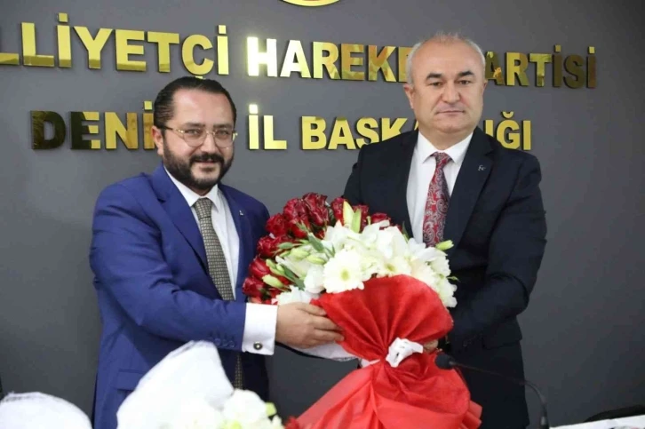 Denizli MHP’de bayrak değişimi
