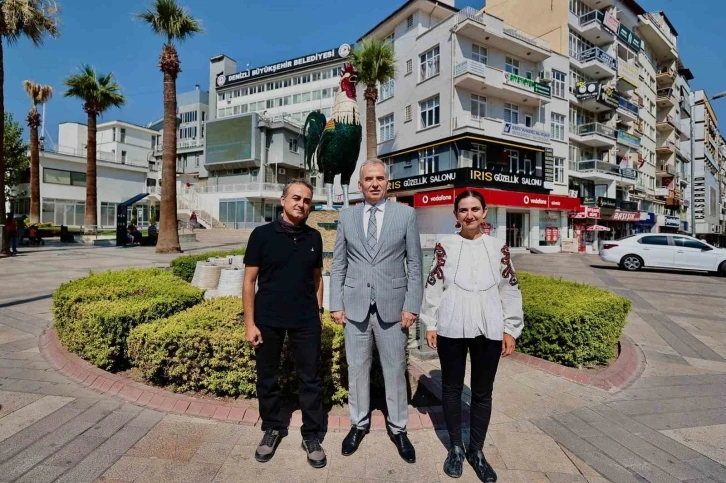 Denizli’nin simgesi cam horoz 10 yaşında
