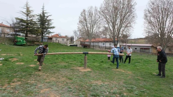 Denizli’yi tanıtmak için her hafta farklı bir rotaya yürüyorlar
