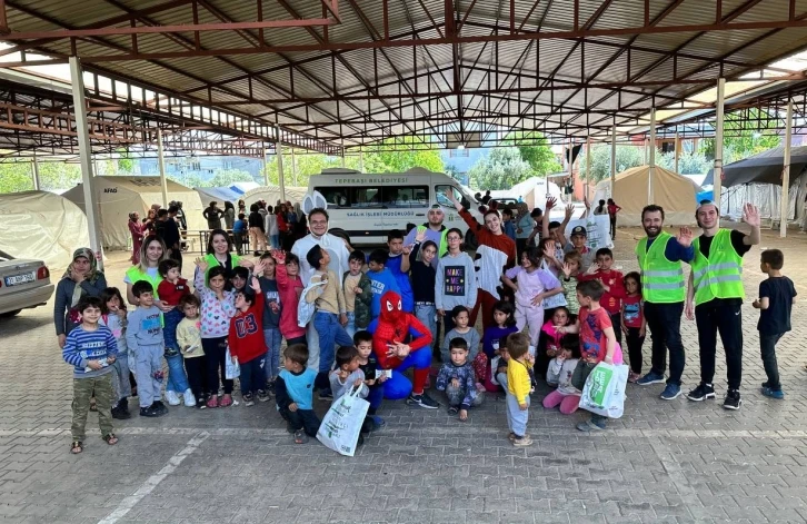 Deprem bölgesindeki çocuklar için "Umudu Taşıyoruz"
