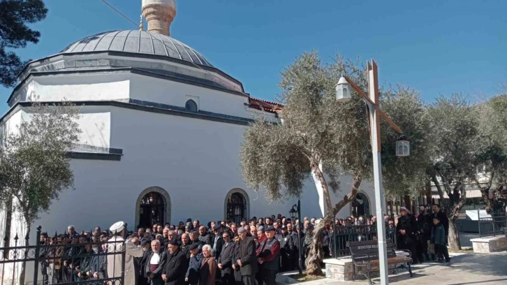 Depremde hayatını kaybedenler için Muğla’da gıyabi cenaze namazı kılındı
