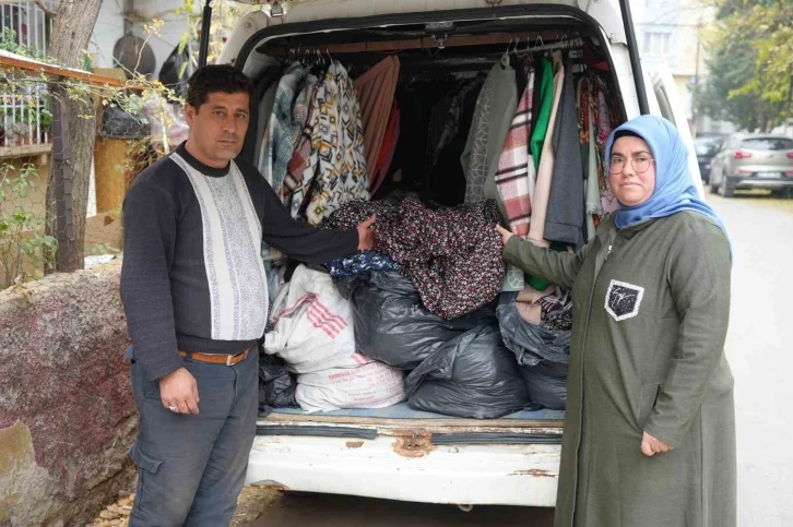 Depremden etkilenen karı-koca, geçimlerini kendi yaptıkları el emeği ürünlerle sağlıyor
