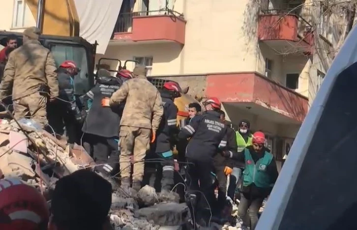 Depreme karşı evin içinde toplanma alanı belirlenmeli