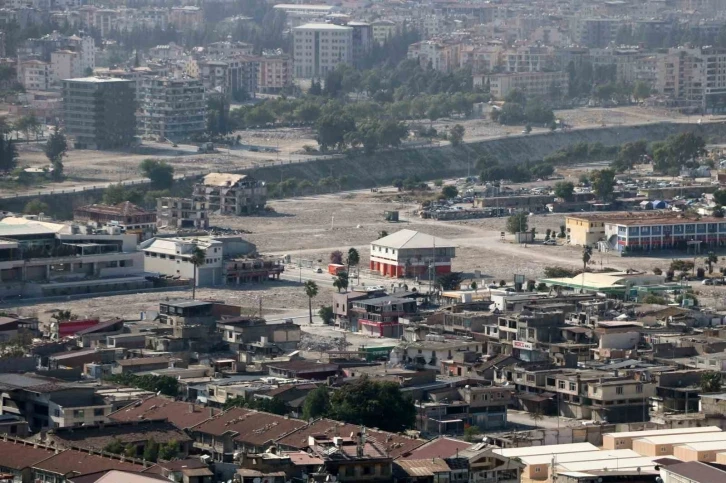 Depremin Hatay’daki izleri gökyüzünden görüntülendi
