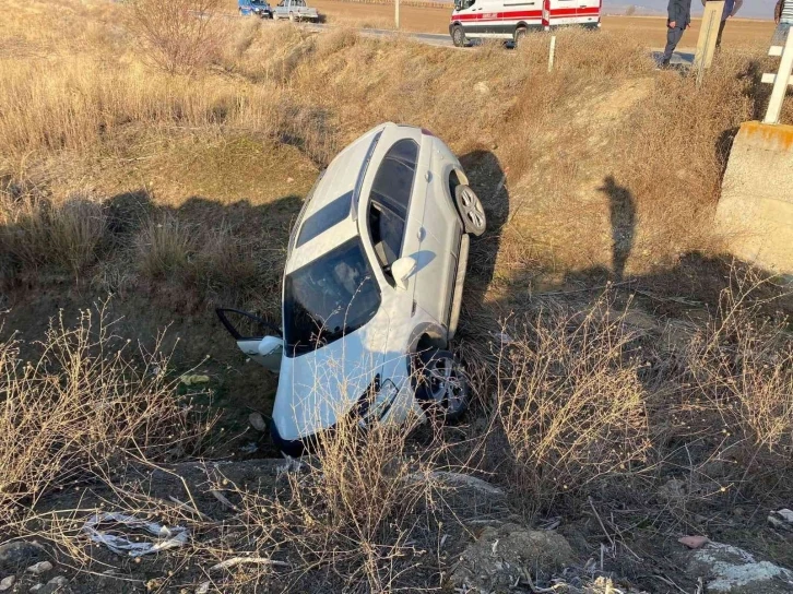 Dere yatağına uçan cipin sürücüsü yaralandı
