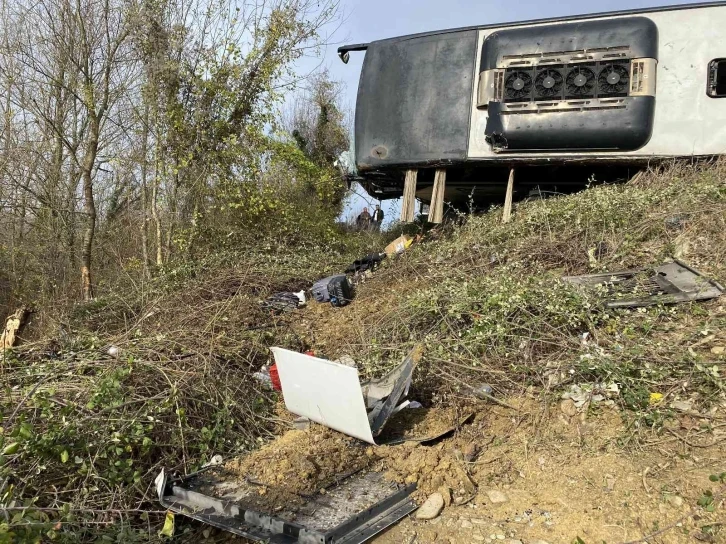 Devrilen otobüsün  şoförü tutuklandı
