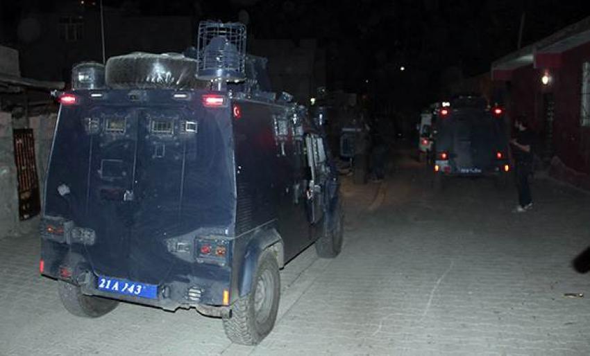 Diyarbakır’da polise bombalı saldırı: 1 yaralı