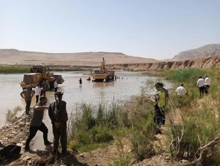 Dicle Nehri’ne düşen kamyonun şoförü hayatını kaybetti