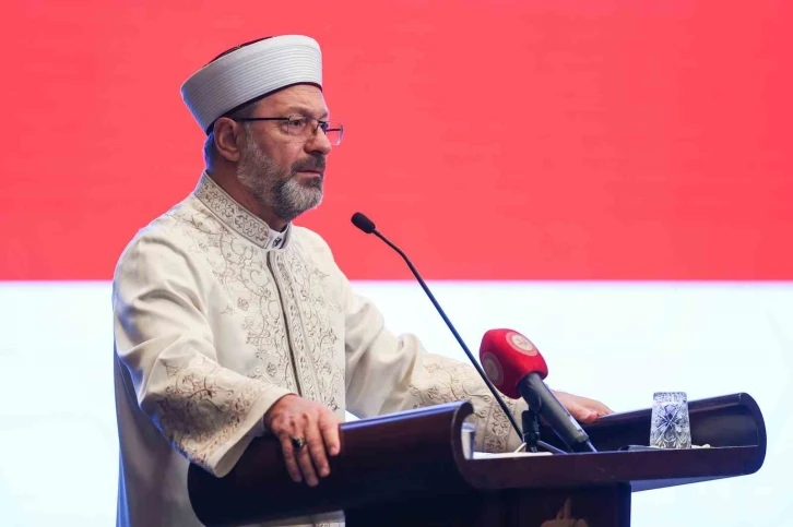 Diyanet İşleri Başkanı Erbaş: “Hikmetle güzel öğüdün toplandığı en önemli uygulama hutbedir”
