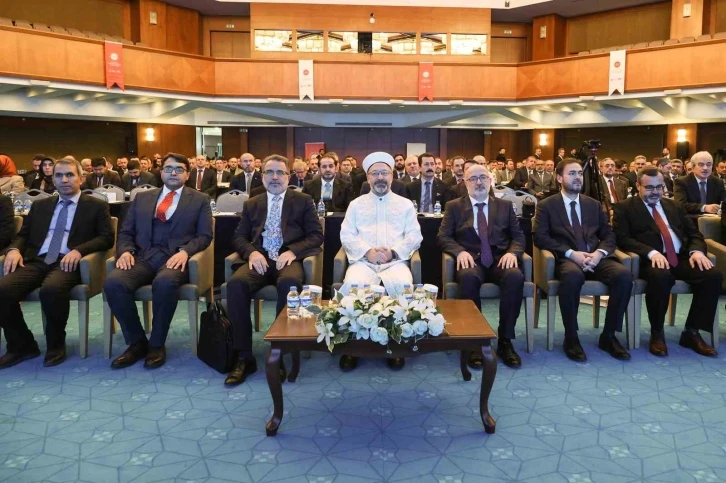 Diyanet İşleri Başkanı Erbaş: “İslam’ın ahlak ilkelerini insanlığa yeniden teklif etmeliyiz”
