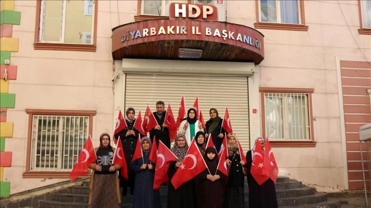 Diyarbakır annelerinden terör örgütü PKK'ya tepki