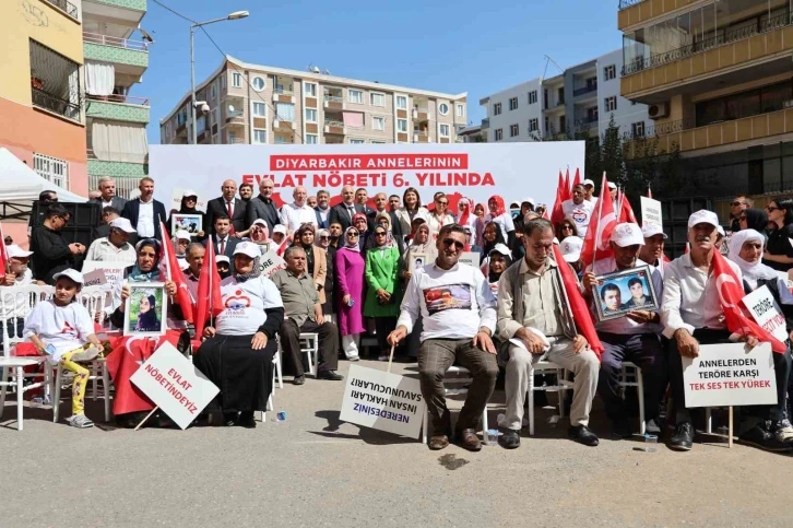 Diyarbakır annelerinin evlat nöbeti 6’ıncı yılına girdi, 55 aile çocuğuna kavuştu
