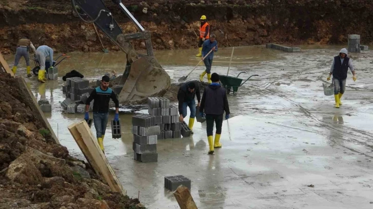 Diyarbakır’da depremzedeler için ilk etapta bin 22 konutun çalışması başladı
