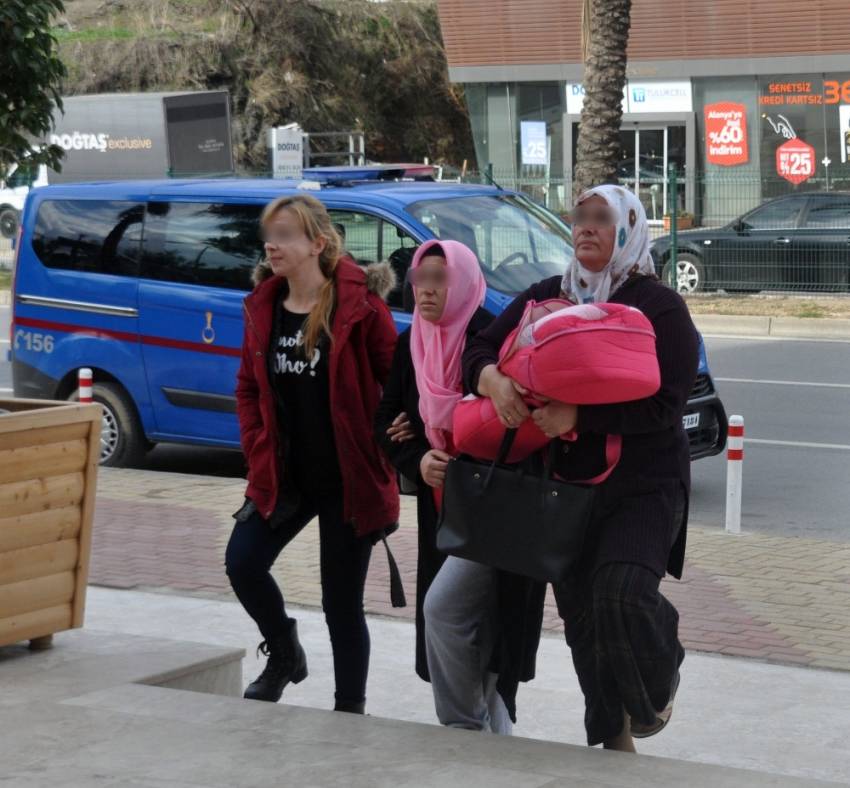 Doğum yapmak için gittiği hastanede yakalandı