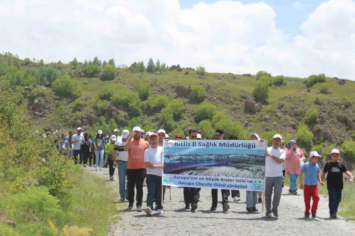 Doğa harikası Nemrut’ta sağlıklı beslenme ve hareketli yaşama dikkat çektiler
