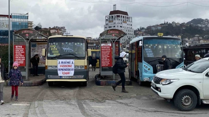 Dolmuşçu esnafı depremzedelere günlük kazançlarını bağışladı
