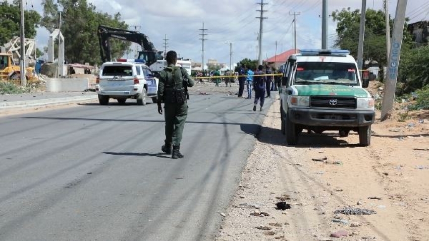 Mogadişu’da bomba yüklü araçla saldırı: 3 ölü