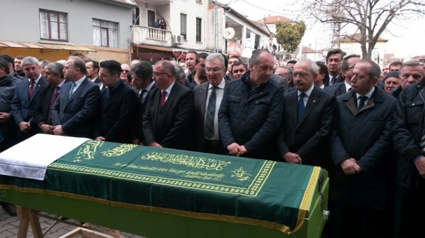 Cenazeye Kılıçdaroğlu ve Baykal da katıldı