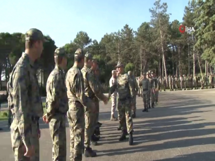 Türkiye’nin ilk ana jet üssünde bayramlaşma töreni