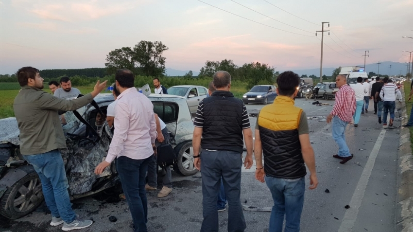 Trafik kazasında can pazarı: 6 yaralı