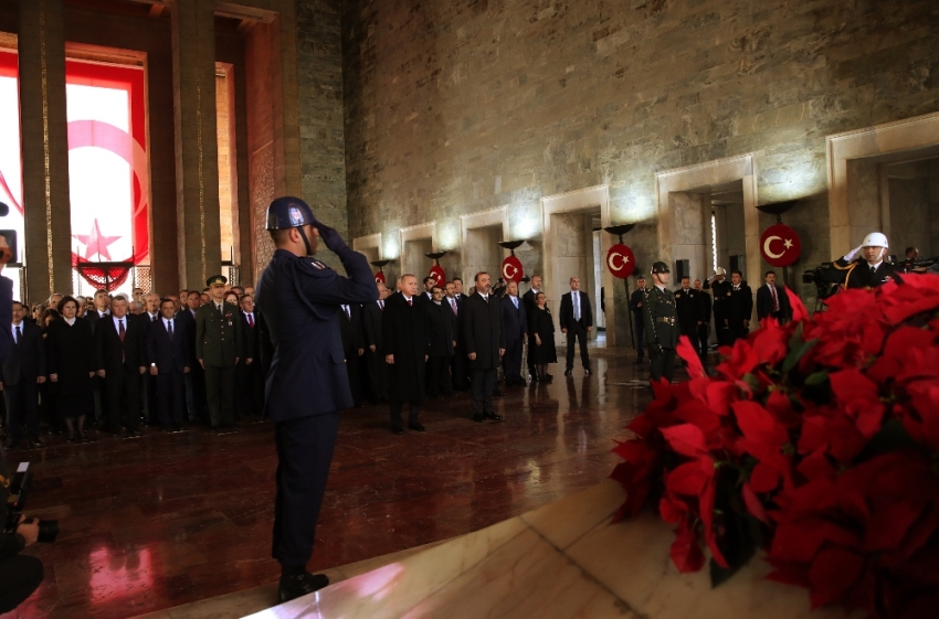 Devlet erkanı Cumhurbaşkanı Erdoğan’ın başkanlığında Anıtkabir’de