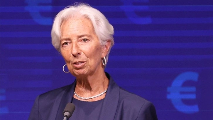 ECB Başkanı Lagarde'dan enflasyon hedefleri için 