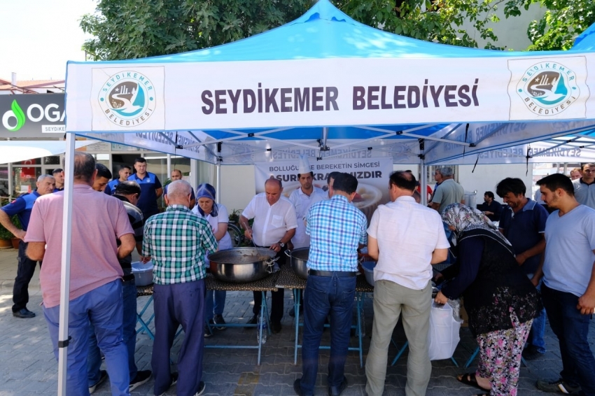 Başkan Otgöz, Aşure İkramında Bulundu