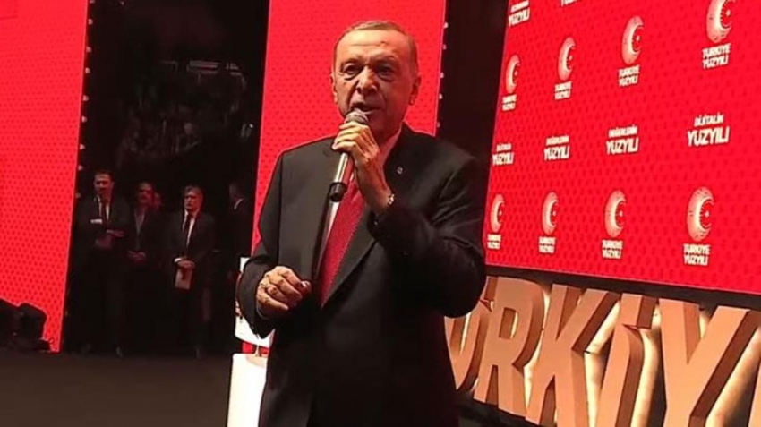 'Türkiye Yüzyılı' vizyon belgesini açıklayan Erdoğan ilk hedefi işaret etti