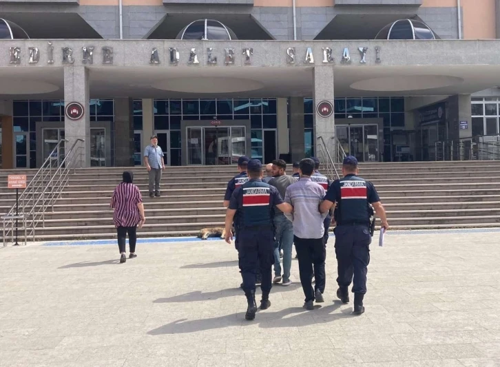 Edirne’de firari hükümlü jandarmadan kaçamadı
