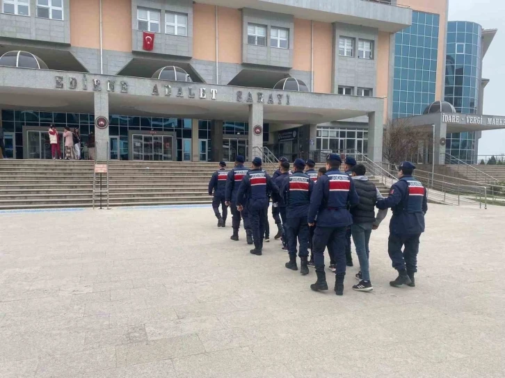 Edirne haklarında arama kaydı bulunan 115 kişi yakalandı
