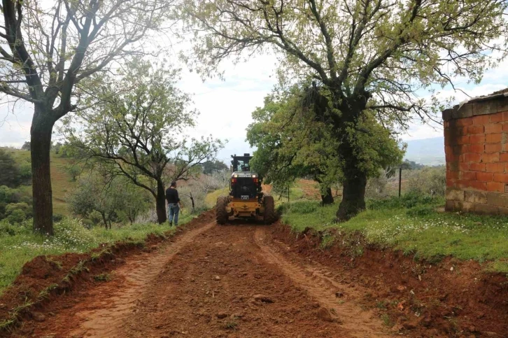 Efeler Belediyesi kapanan yolları açtı
