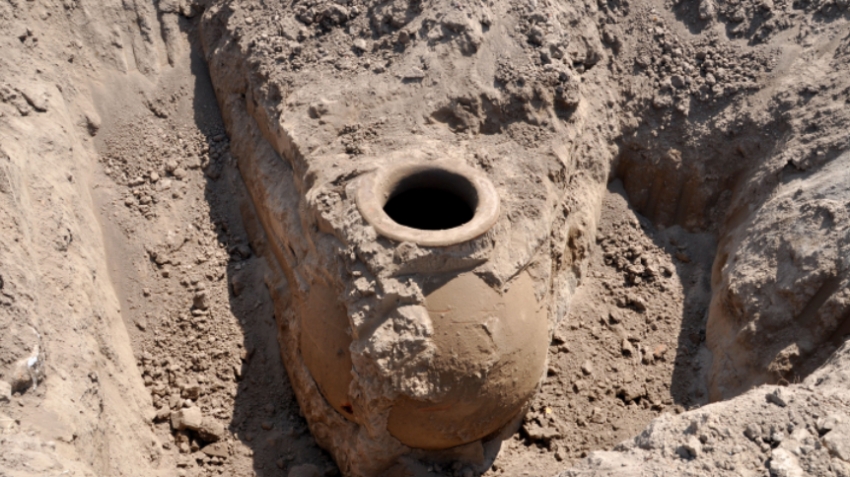 Tarladan tarihi küp çıktı