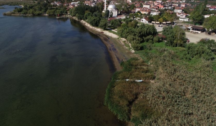 Hızla çekilen İznik Gölü havadan görüntülendi