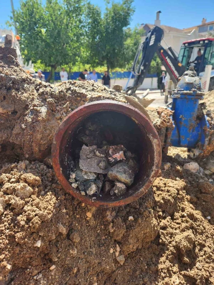 Elazığ’da izinsiz kazı, su kesintisine neden oldu
