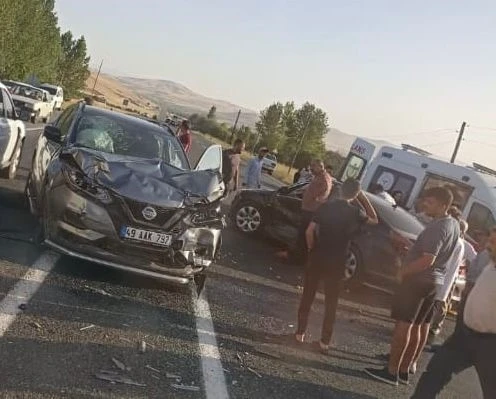 Elazığ’da trafik kazası: 2’si ağır 8 yaralı
