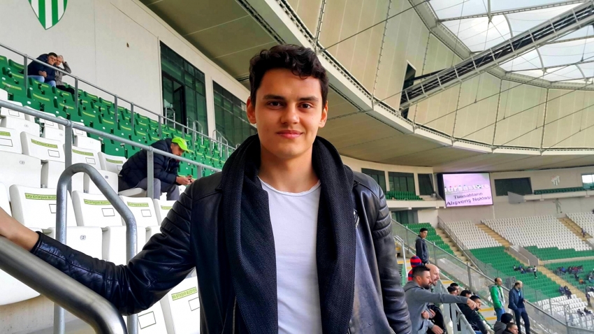 Enes Ünal’dan Bursaspor’a destek