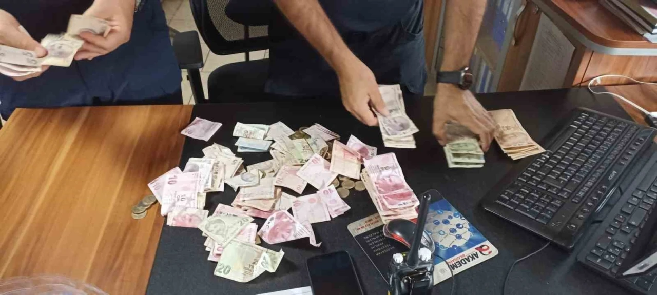 Engelli dilenci bir saatte bin 300 lira toplamış: Zabıta enseledi
