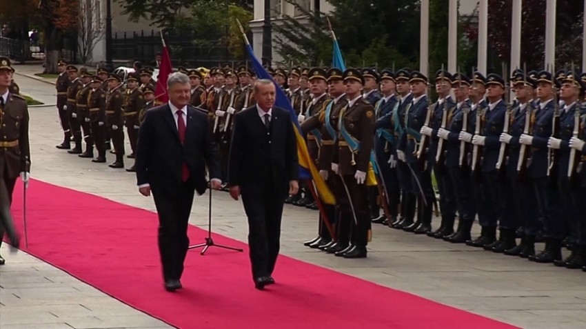 Erdoğan Ukrayna’da resmi törenle karşılandı