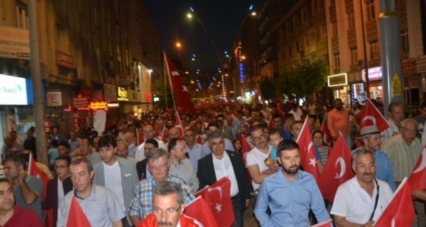 Ereğli’de binler 15 Temmuz nöbetinde