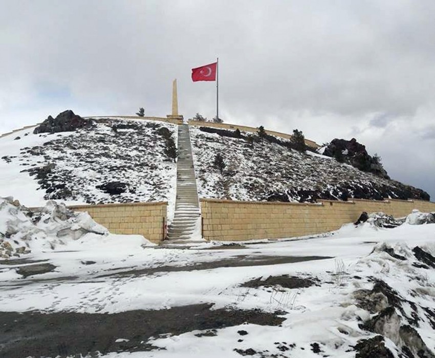 Erzurum’a mayıs karı