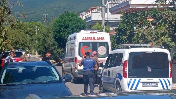 Erdek’te eski eş dehşeti: Boşandığı eşini bıçakladı
