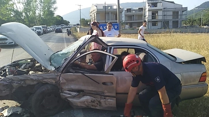 Erdek’te trafik kazası: 6 yaralı