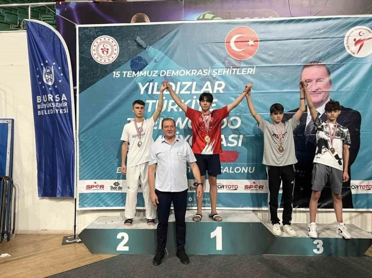 Eren Özkaya, Türkiye üçüncüsü oldu