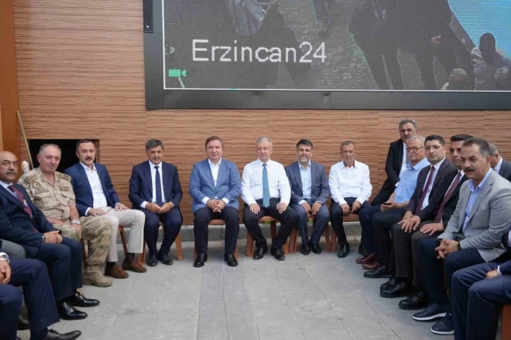 Erzincan’da bin kişiye aşure ikramı
