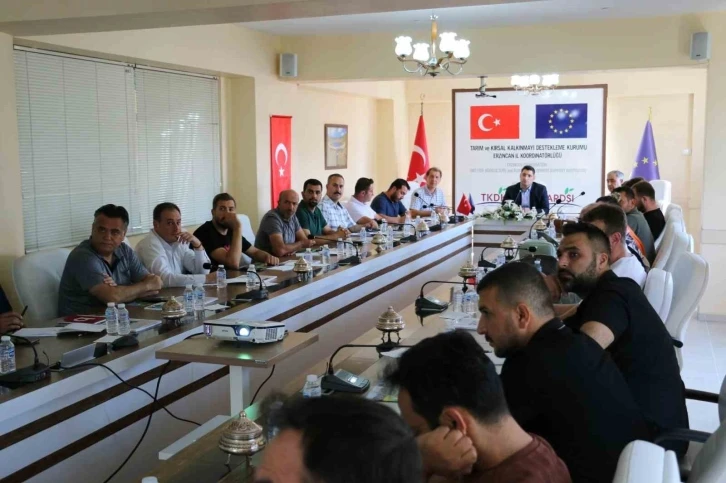 Erzincan Toplu Sera Bölgesi alt kullanıcıları ile toplantı yapıldı
